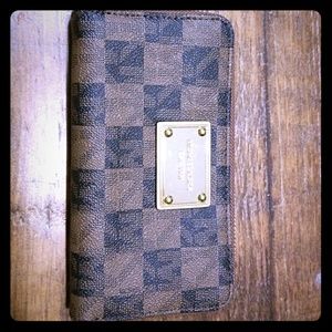 Large Micheal Kors Wallet